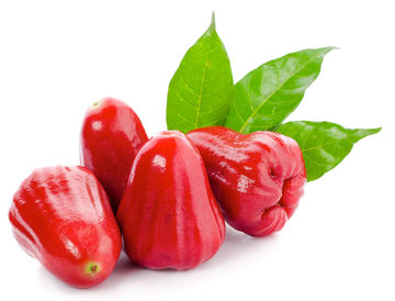 Order fresh red rose apples online at Farzana.ae – Crisp, sweet, and perfect for snacking or salads